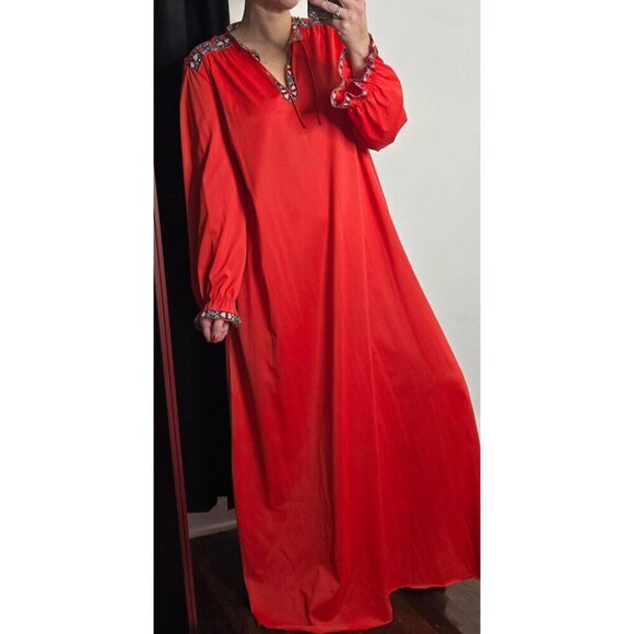 Vintage 70s Red Flowy Kaftan Maxi Dress Bohemian - Picture 11 of 16